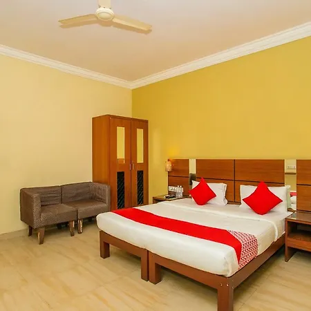 Oyo Flagship 15777 Janpath Fort F St